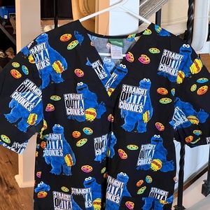 Sesame Street Cookie Monster Scrub top Large